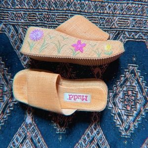 Y2K platform sandals